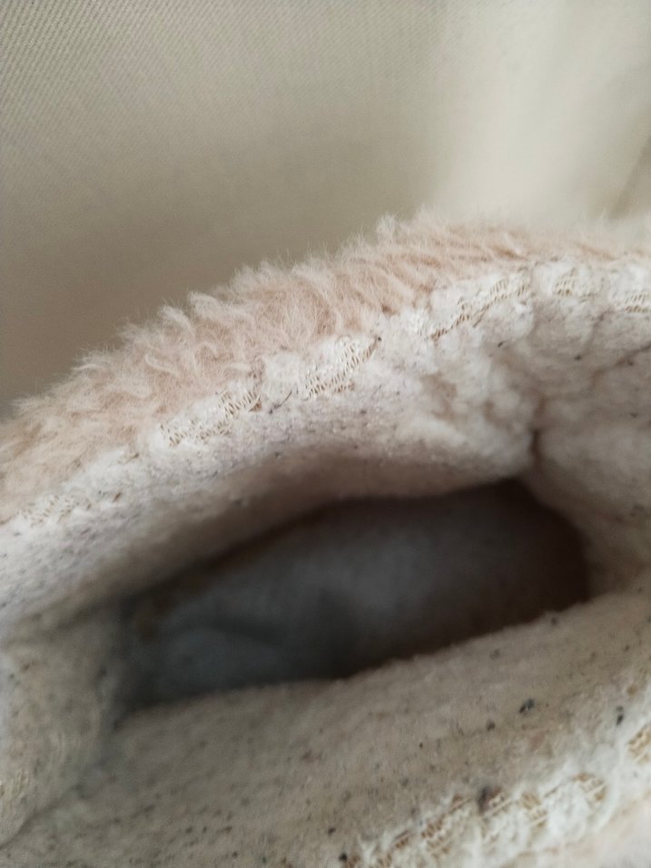 Kızlar için Bej Sıcak Kürklü Ev botu - Görsel 3