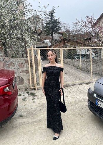 Siyah Uzun pullu Straplez Abiye