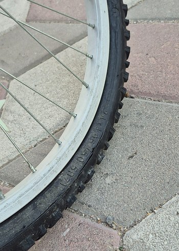 Beyaz Renkli 2 Tekerlekli Bisiklet - Görsel 6