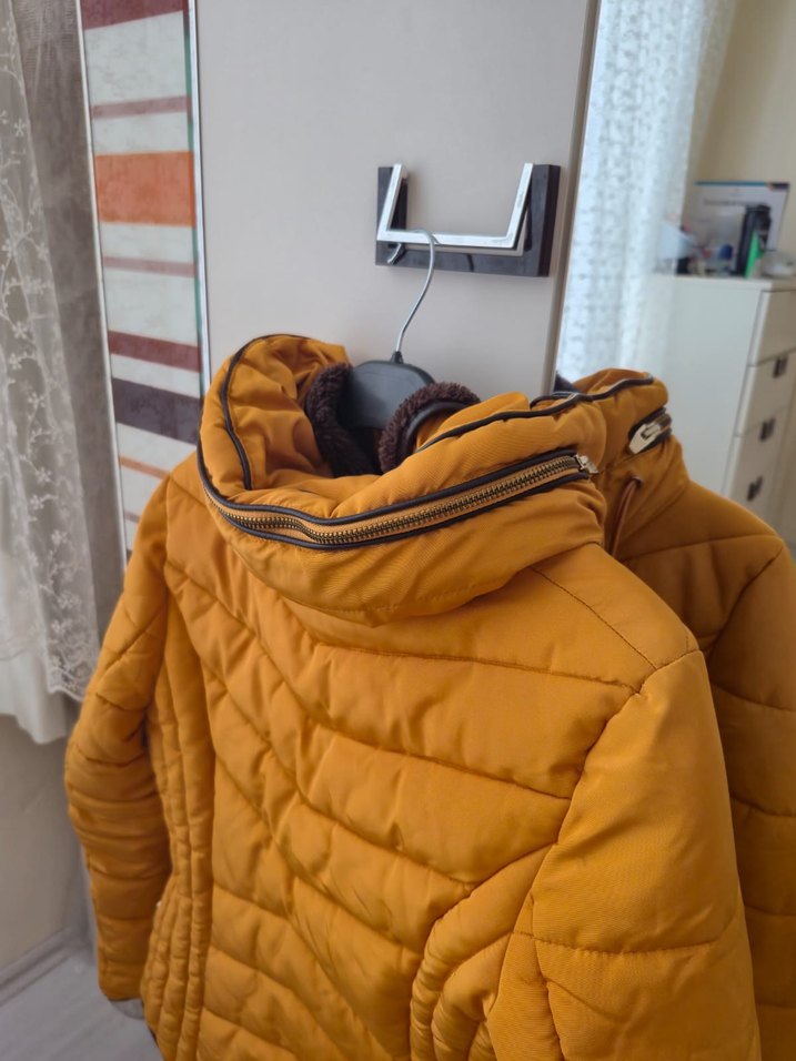 Hardal sarı  Fermuarlı Kadın Midi Mont - Görsel 3