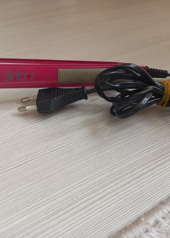 Kırmızı Mini Saç Düzleştirici - Görsel 3