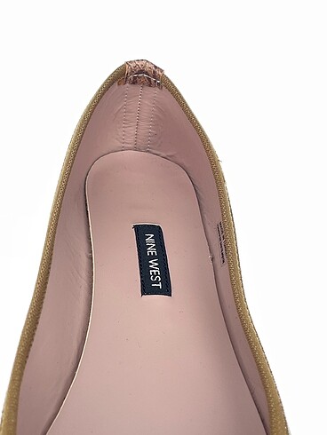 39 Beden çeşitli Renk Nine West Babet %70 İndirimli.
