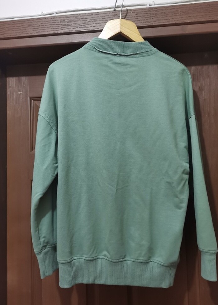 Kadın Yanları Yırtmaçlı İnce Sweatshirt - Görsel 3