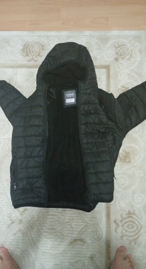 Siyah Kapüşonlu  Mont - Görsel 2