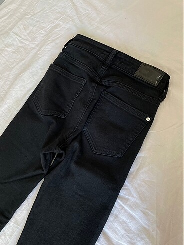 32 Beden siyah Renk Mavi jean 23/30