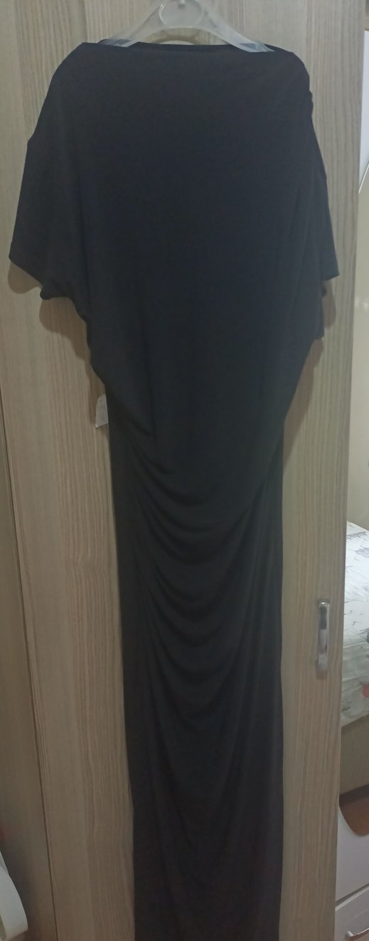 Siyah midi boy belden büzgülü elbise - Görsel 3