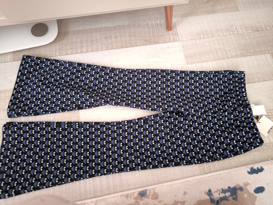 Koton Çocuk Lacivert Pilili İspanyol Paça Pantolon 6,7 yas - Görsel 4