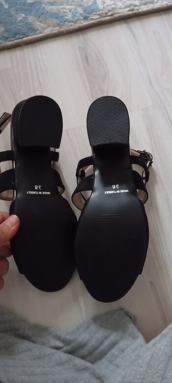 38 Beden siyah Renk Butiği sandalet