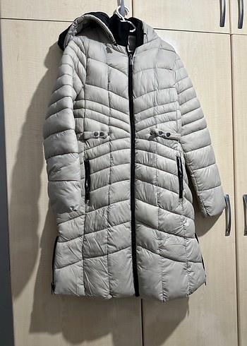 xl Beden Bej Uzun Kadın Kışlık Mont Fermuarlı