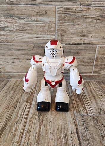Diğer Kumandalı Robot Oyuncak | Işıklı & Müzikli | 500 TL