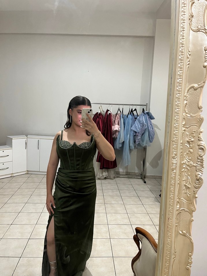 Nakış İşlemeli Straplez Uzun Abiye Elbise - Görsel 2