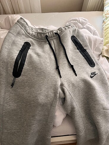 Nike baggy tech