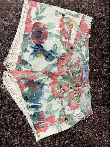 27 Beden çeşitli Renk guess mini kot şort