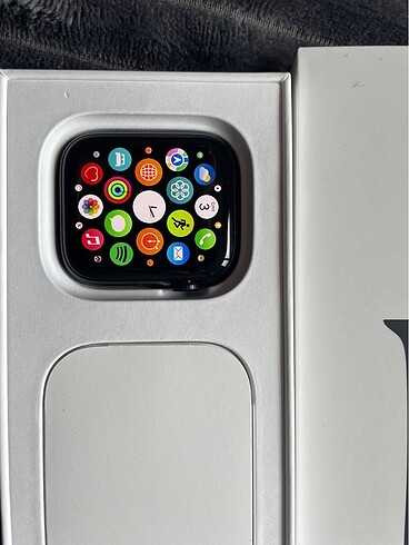 Apple Watch Se 2. Nesil 44MM
