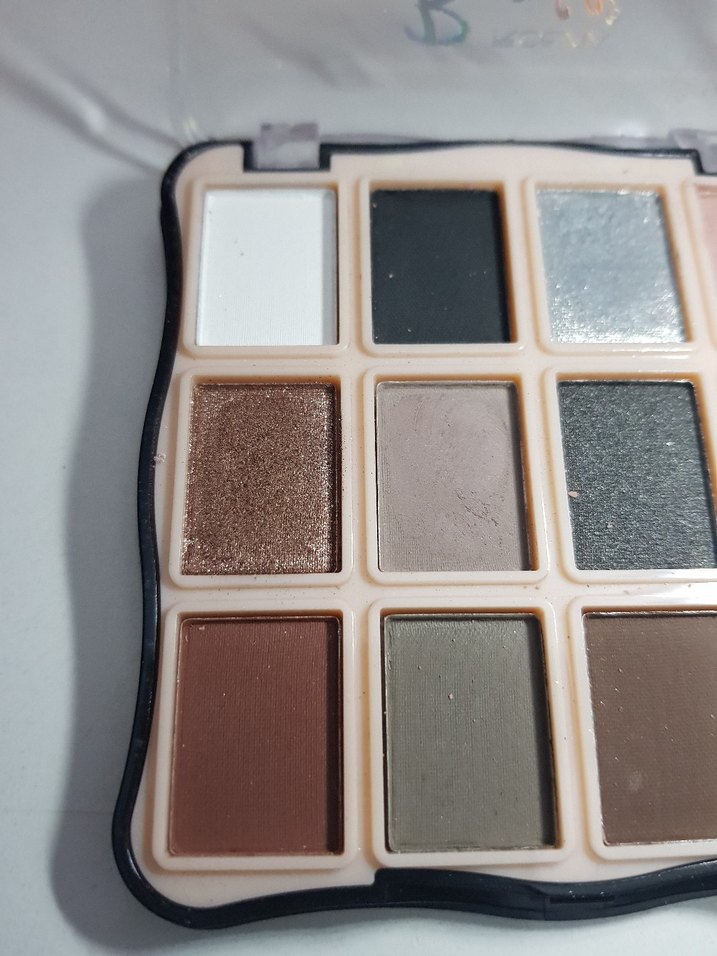 ROESIA ROSE COSMETICS 12li far paleti - Görsel 4