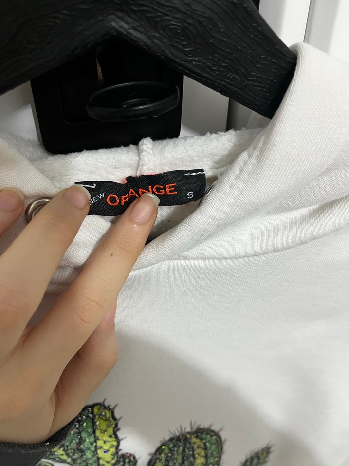 Beyaz Kaktüs Desenli Rahat Kesim Sweatshirt - Görsel 2