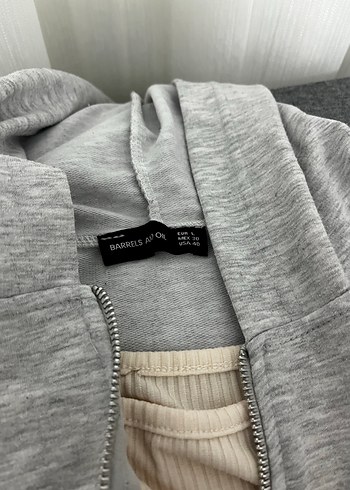 Gri Kız Eşofman Takımı Kapüşonlu ve Yumuşak Kumaşlı - Görsel 3