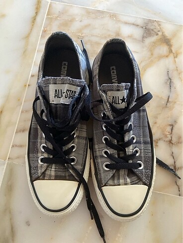 37 Beden siyah Renk Converse
