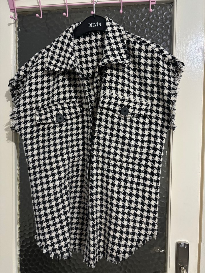 Düğmeli Siyah Midi Kadın Yelek - Görsel 2