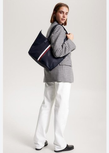 Tommy hilfiger çanta