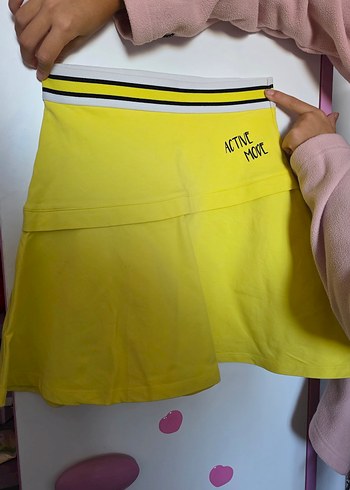 LC Waikiki Sarı Mini Spor Etek Velcro Detaylı