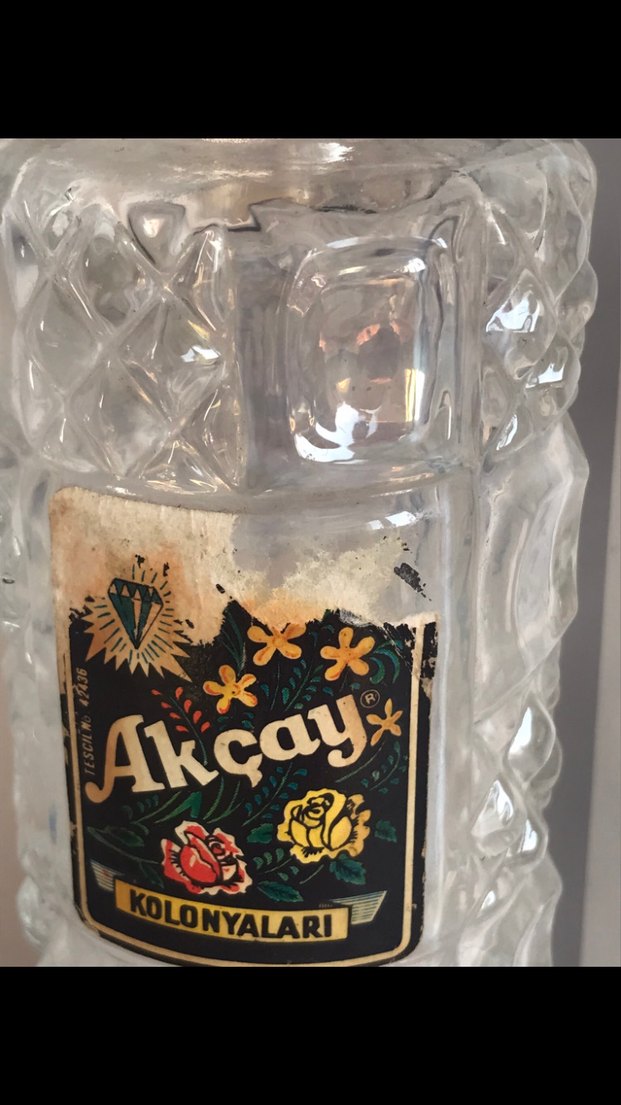 Akçay Kadın Kolonyası Şişesi antika 70  senelik iki şişe var - Görsel 3