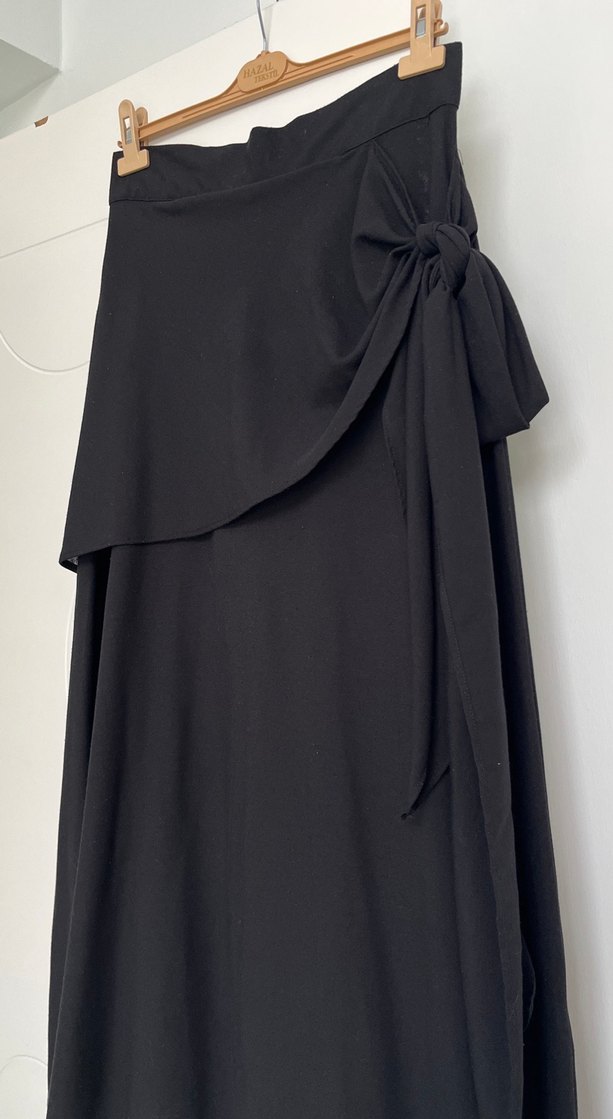 Siyah Drapeli Uzun Kadın Etek - Görsel 2