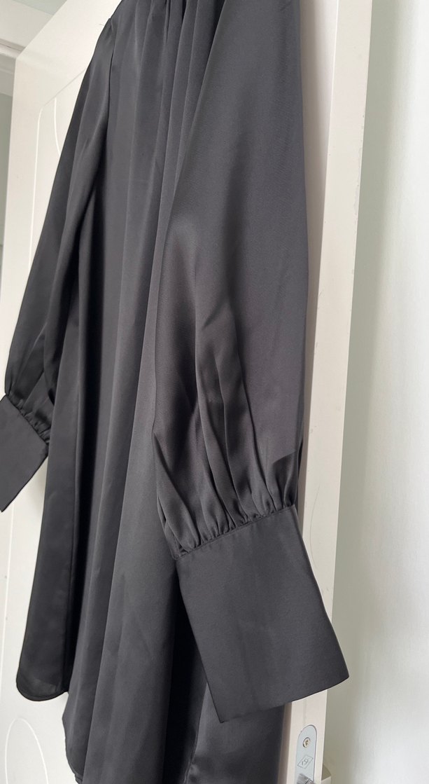 Uzun Kollu Siyah Midi Kadın Tunik - Görsel 2