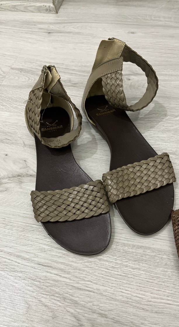 Bej Yılan Desenli Deri Dolgu Topuklu Sandalet - Görsel 3