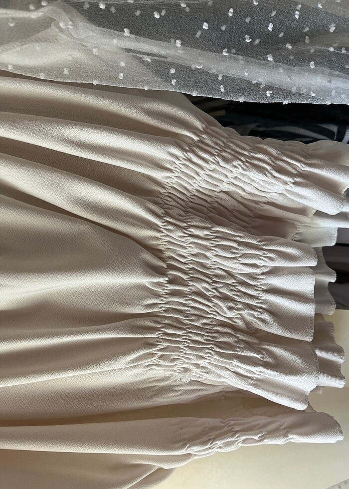 kolları tüllü bluz - Görsel 3