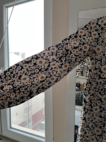 Stradivarius Papatyalı elbise