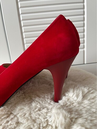39 Beden Kırmızı stiletto