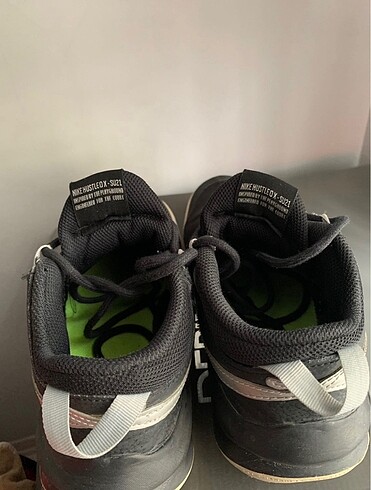 40 Beden Nike Team Hustle D10
