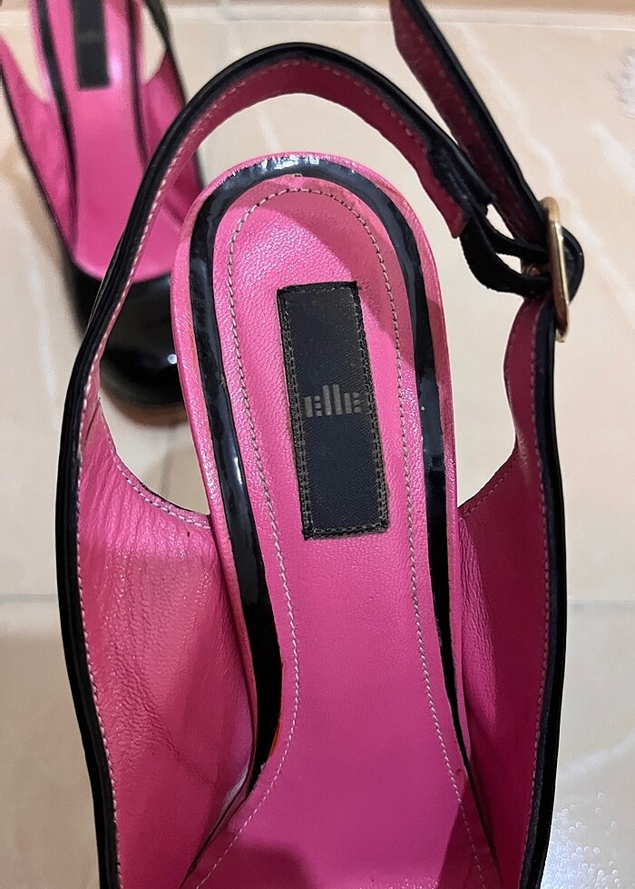 Siyah rugan topuklu ayakkabı - Görsel 3