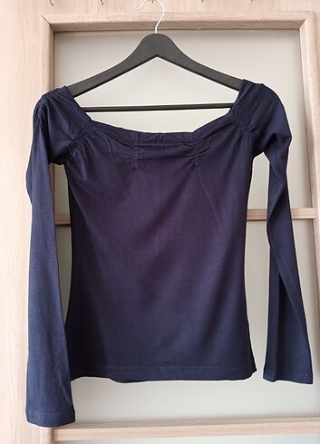 Leke Jeans kayık yaka bluz