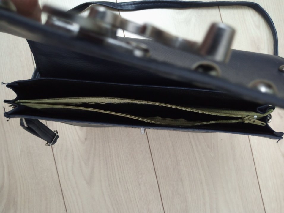 Zımba detaylı postacı çantası - Görsel 5