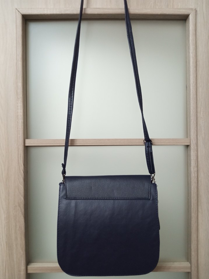 Zımba detaylı postacı çantası - Görsel 2