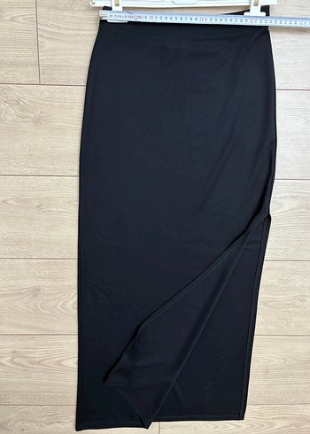 Batik yandan yırtmaçlı etek - Görsel 3