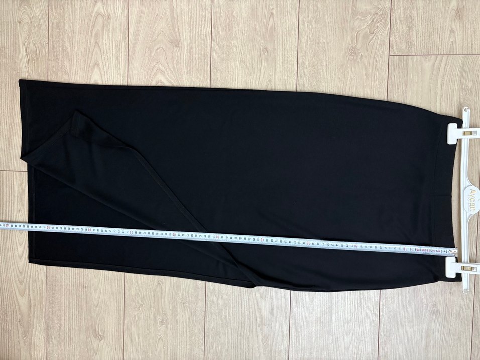 Batik yandan yırtmaçlı etek - Görsel 5