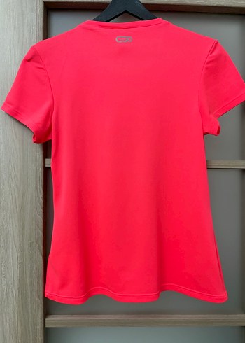 Decathlon hava alan sporcu tişörtü - Görsel 2