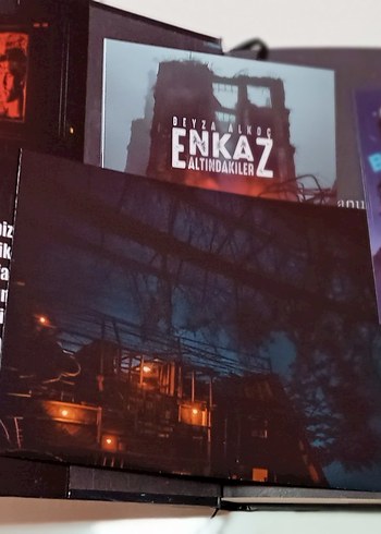  Beden Renk Enkaz Altındakiler - Beyza Alkoç 2 Kitap