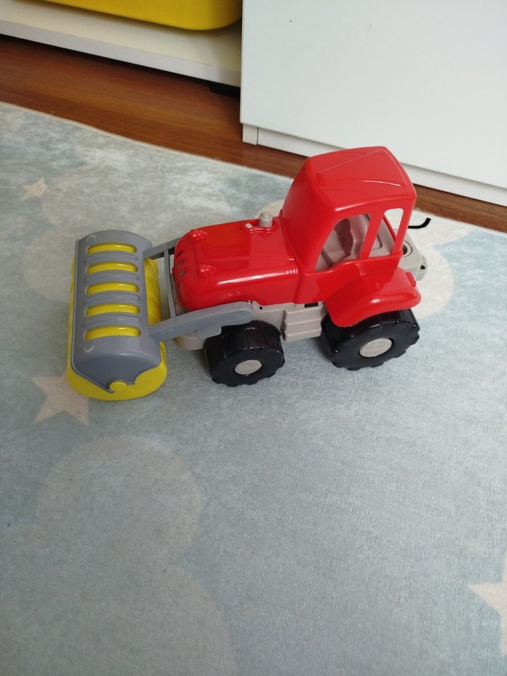 Renkli Kırmızı Oyuncak Traktör - Görsel 3