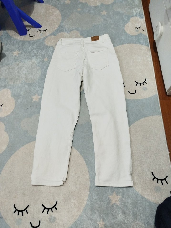 Beyaz Rahat KesimKadın Kot Pantolon - Görsel 4