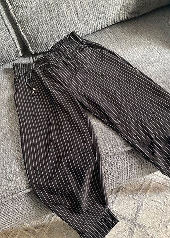 s Beden siyah Renk Çizgili Pilili Siyah Keten Kadın Pantolon