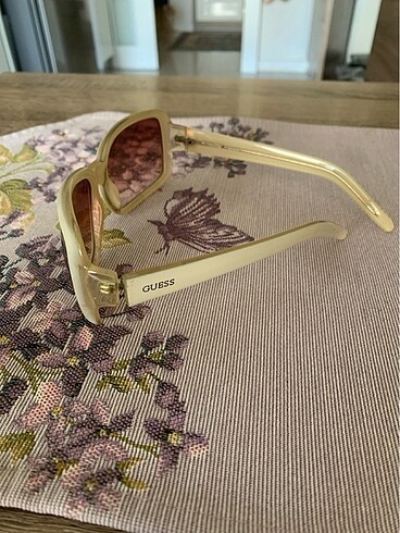 Guess Güneş Gözlüğü - Görsel 2