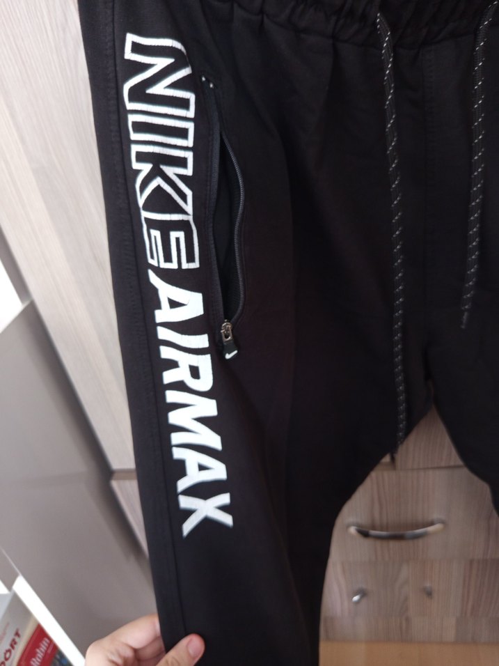 Siyah Nike Fermuarlı Erkek Kısa Eşofman Altı - Görsel 2