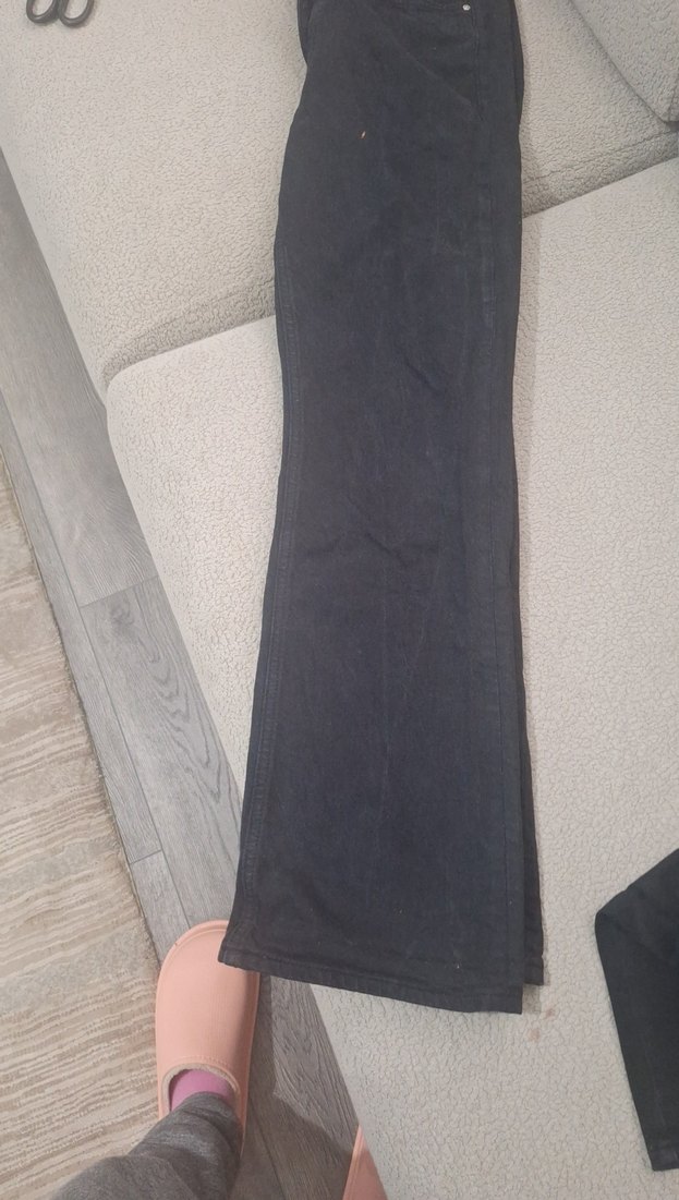 Kadın Siyah Kemerli Dar Kesim Denim Pantolon - Görsel 2