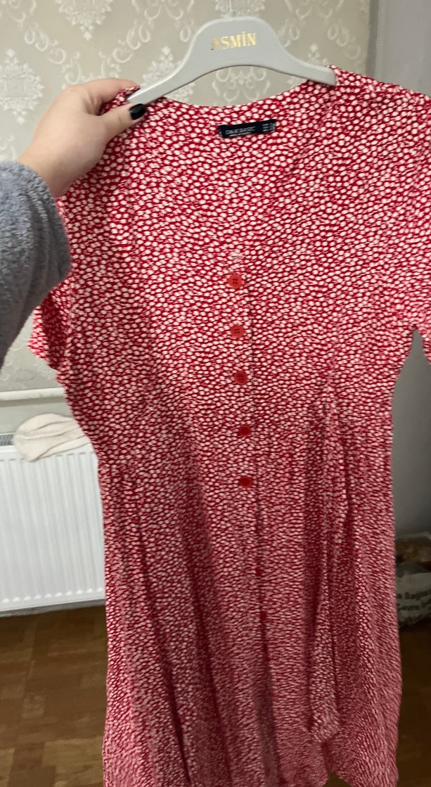 Düğmeli Kırmızı V Yakalı Uzun Elbise - Görsel 2