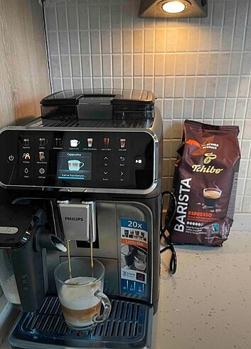 Beden Renk Philips LatteGo 5500 Serisi Tam Otomatik Kahve Makinesi