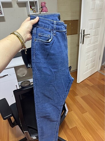 28 Beden mavi Renk kot pantalon